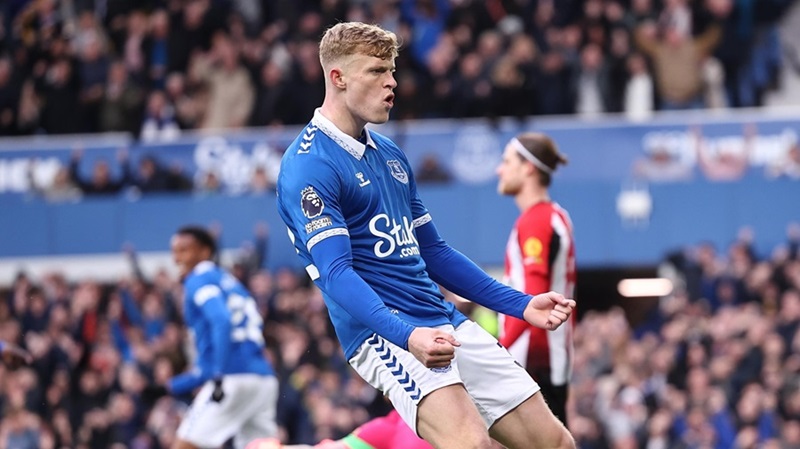 Jarrad Branthwaite từ chối gia hạn hợp đồng với Everton